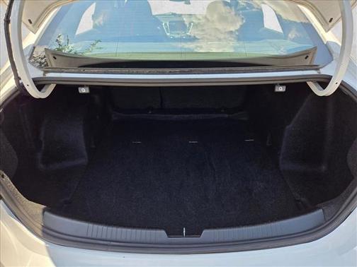 Summit White 2024 Chevrolet Malibu FWD 1LT