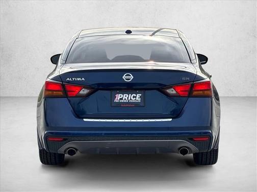 2022 Nissan Altima SR FWD