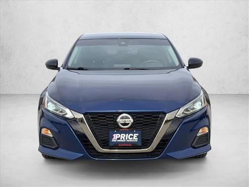 2022 Nissan Altima SR FWD