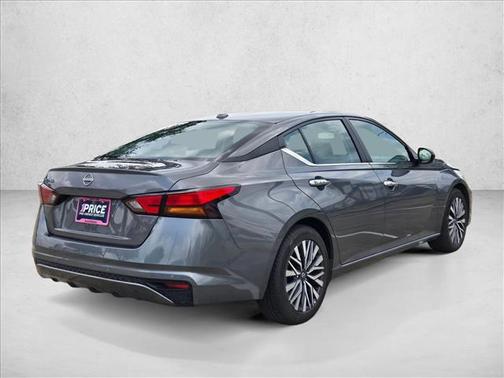 Gun Metallic 2025 Nissan Altima SV FWD