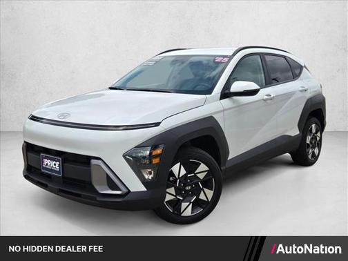 Atlas White 2025 Hyundai KONA SEL