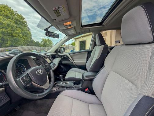 Magnetic Gray Metallic 2016 Toyota RAV4 XLE