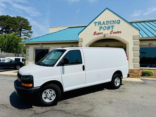 2020 Chevrolet Express 2500 RWD 2500 Regular Wheelbase WT