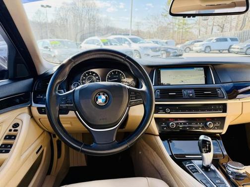 2015 BMW 528 528i