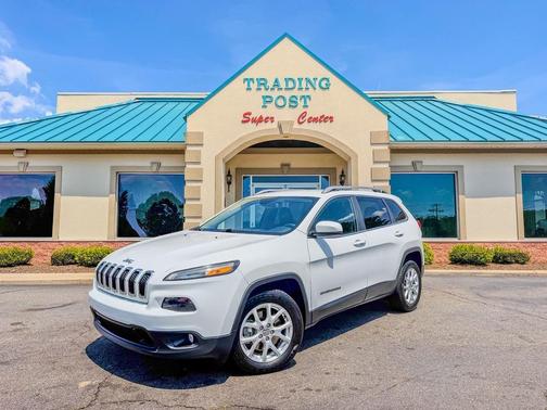 Bright White Clearcoat 2015 Jeep Cherokee Latitude