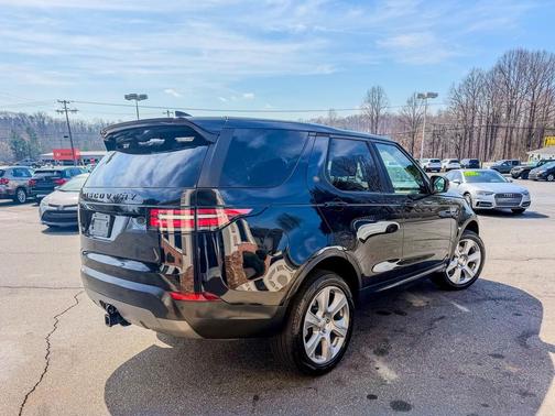 2017 Land Rover Discovery FIRST EDITION