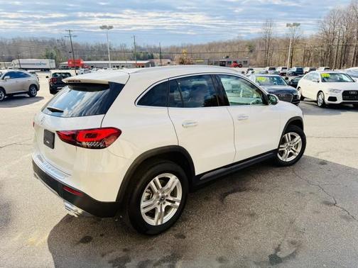 2021 Mercedes-Benz GLA 250 Base 4MATIC