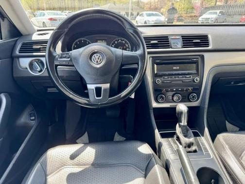 2015 Volkswagen Passat 1.8T S