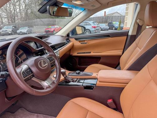 2017 Lexus ES 350 Base