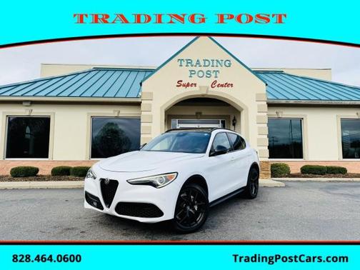 2021 Alfa Romeo Stelvio Base