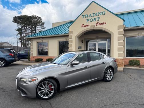 2017 Alfa Romeo Giulia Base