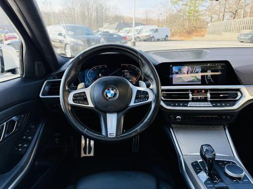 2019 BMW 330 i