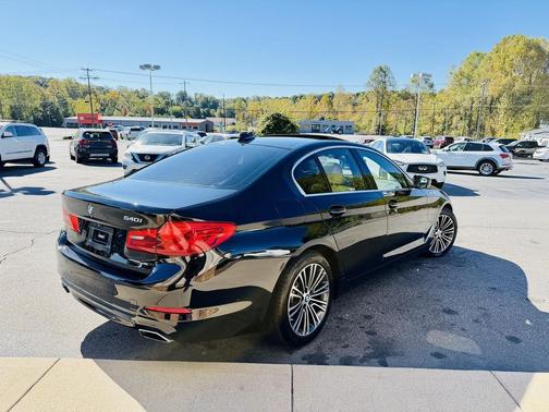 2019 BMW 540 540i