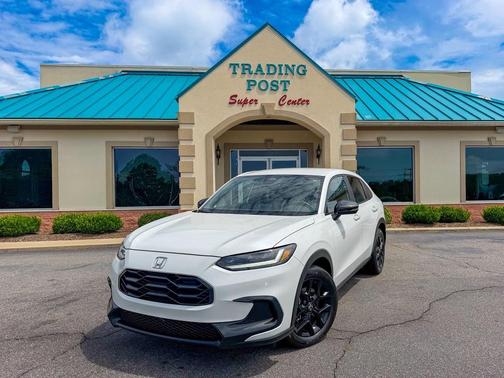 Platinum White Pearl 2023 Honda HR-V 2WD Sport