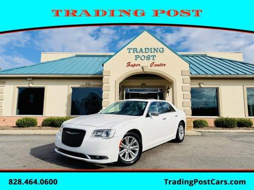 2016 Chrysler 300C Base