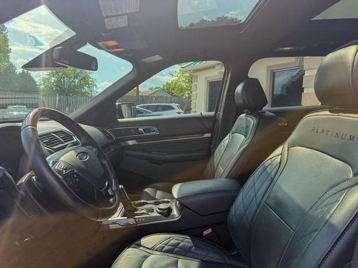 Shadow Black 2017 Ford Explorer Platinum