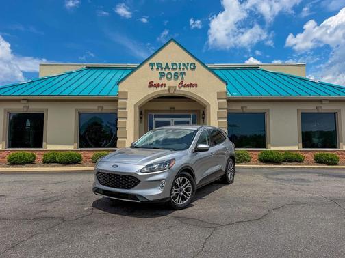 Iconic Silver Metallic 2022 Ford Escape SEL