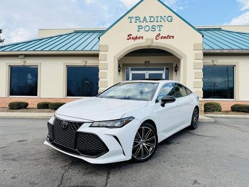 2019 Toyota Avalon XSE