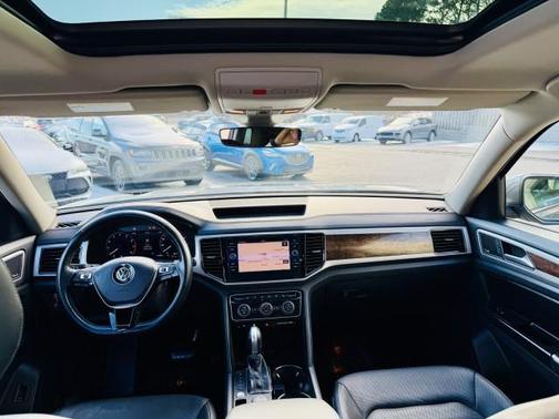 2018 Volkswagen Atlas 3.6L SEL Premium
