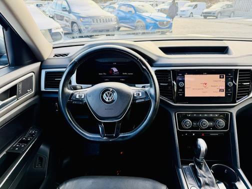 2018 Volkswagen Atlas 3.6L SEL Premium