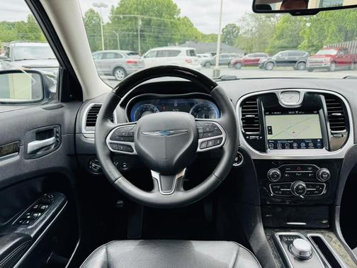 2018 Chrysler 300 Limited