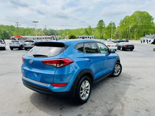 2016 Hyundai TUCSON SE