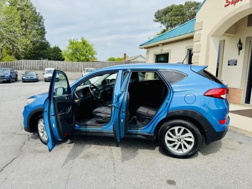 2016 Hyundai TUCSON SE