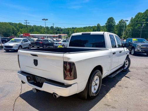 Bright White Clearcoat 2017 RAM 1500 Express