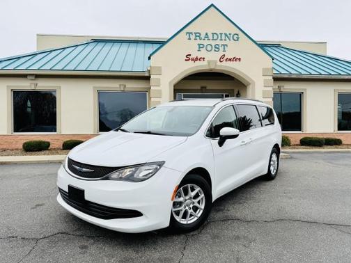 2020 Chrysler Voyager LXI
