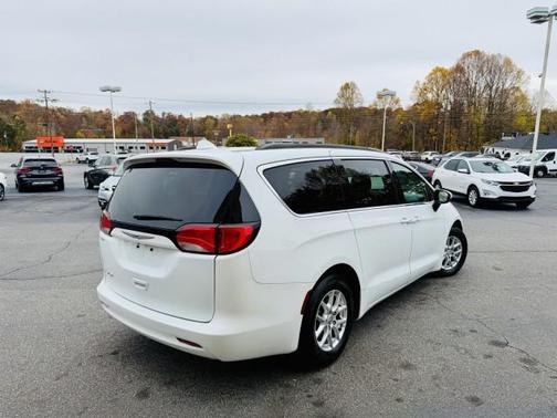 2020 Chrysler Voyager LXI