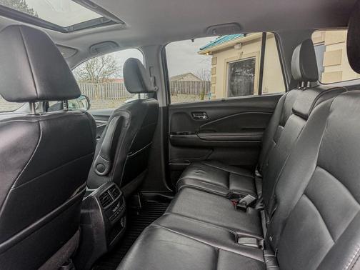 2022 Honda Pilot 2WD Special Edition