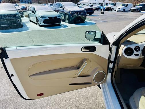 2014 Volkswagen Beetle 2.5L