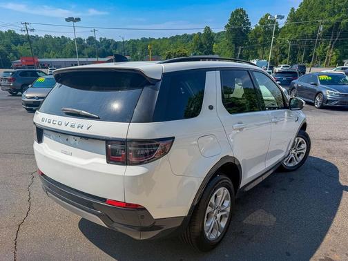 Yulong White Metallic 2020 Land Rover Discovery Sport Standard