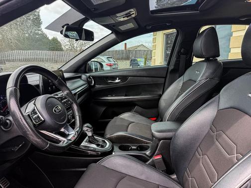 2020 Kia Forte GT-Line