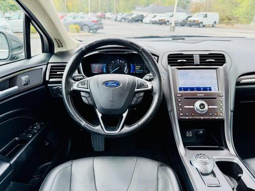 2019 Ford Fusion Hybrid Titanium
