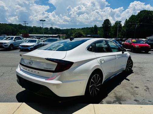 2022 Hyundai SONATA Limited