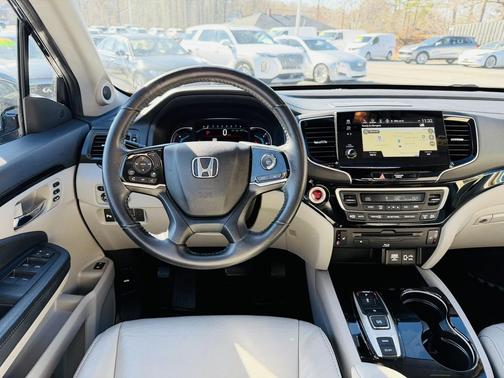 2021 Honda Pilot Touring 8-Passenger
