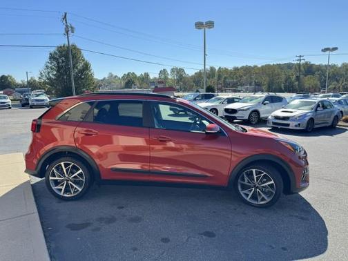 2022 Kia Niro Touring SE