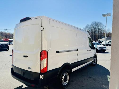 2021 Ford Transit-250 Base