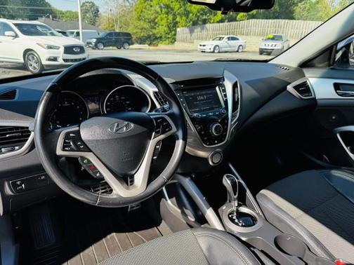 2013 Hyundai Veloster Base
