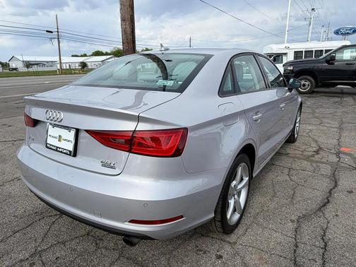 Florett Silver Metallic 2016 Audi A3 2.0T Premium