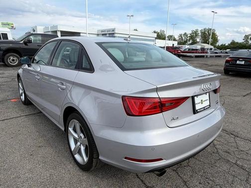 Florett Silver Metallic 2016 Audi A3 2.0T Premium