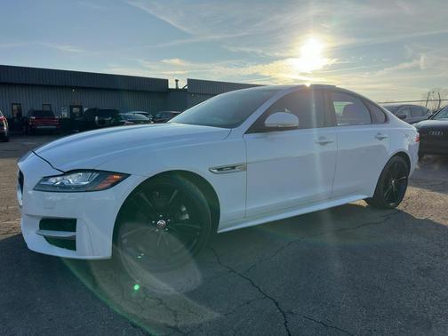 2016 Jaguar XF 35t R-Sport