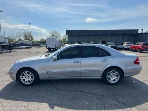 2004 Mercedes-Benz E-Class 4dr Sdn 3.2L