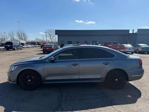 2017 Volkswagen Passat 1.8T SE