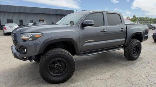 Magnetic Gray Metallic 2017 Toyota Tacoma TRD Off Road