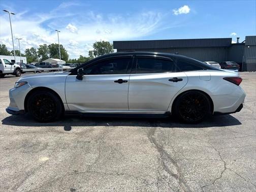 2019 Toyota Avalon Touring