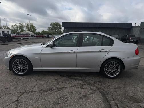 Silver 2011 BMW 328 xDrive