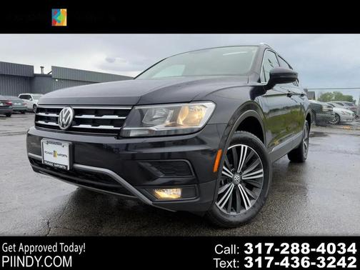 Deep Black Pearl Metallic 2018 Volkswagen Tiguan 2.0T SEL
