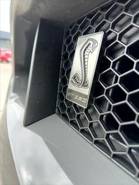 2018 Ford Shelby GT350R Base
